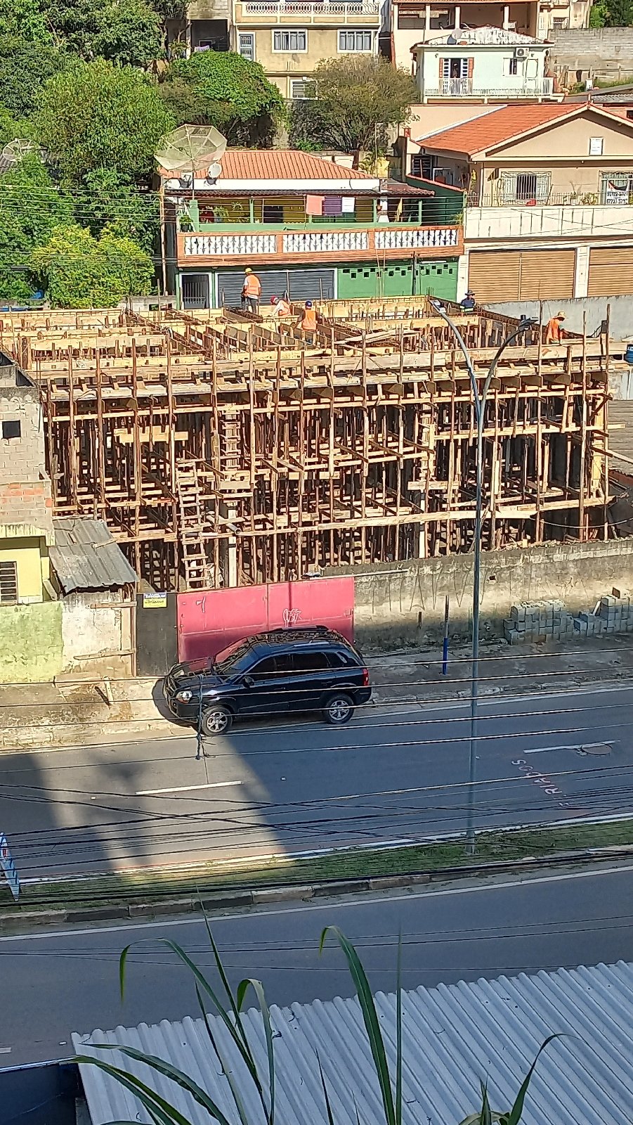 Formas e escoramento da laje na Obra Geovani